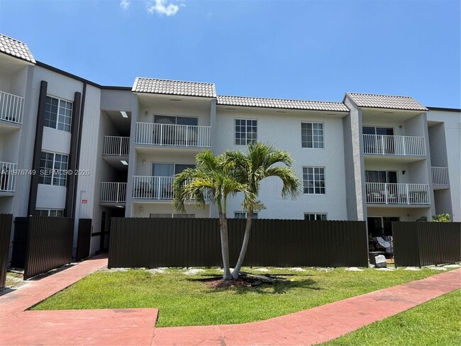 Photo - 4920 NW 79th Ave Unit 205