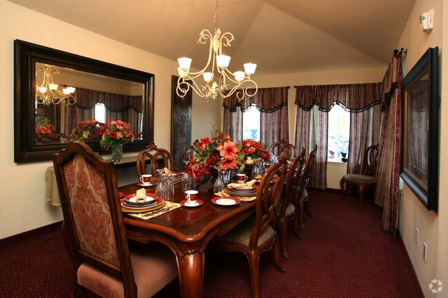 Photo - Holiday Cedar Ridge