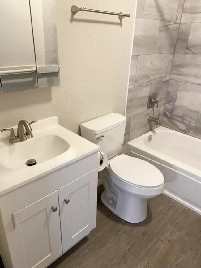 Photo - 1431 E Evans Ave Unit D