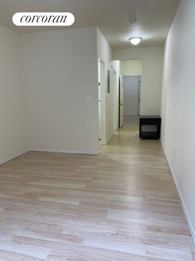 524 W 50th St Apartment New York, NY