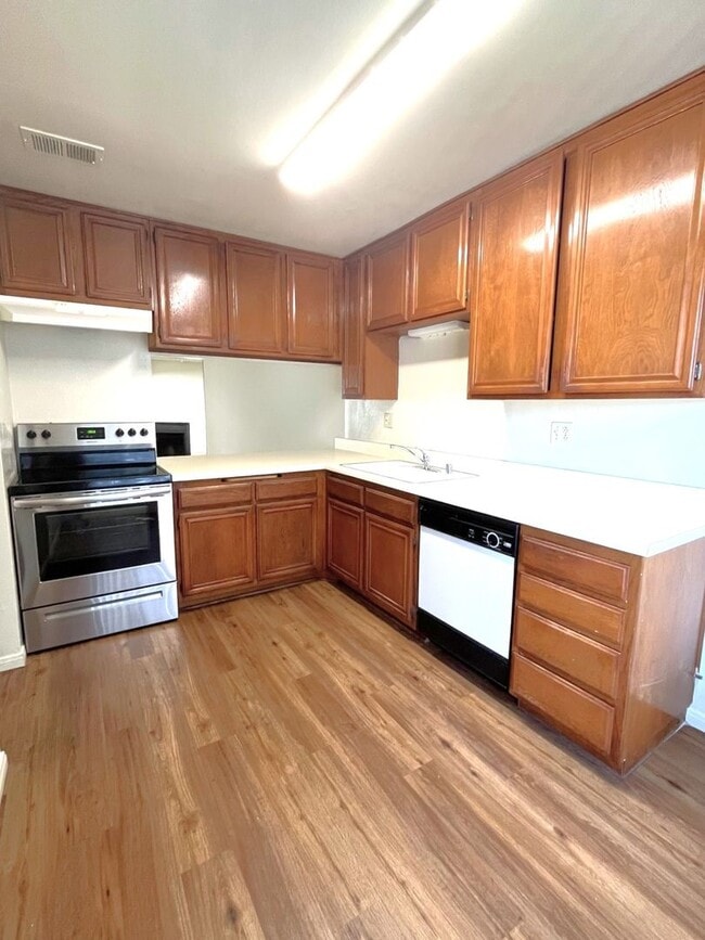 9302 Woodruff Way