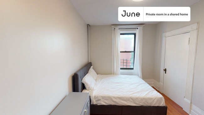 Private bedroom in 4 bed/1 bath Home - Private bedroom in 4 bed/1 bath Home