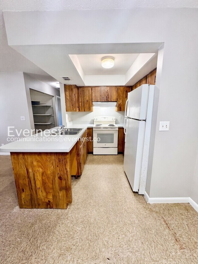 Photo - 3062 St Paul Dr