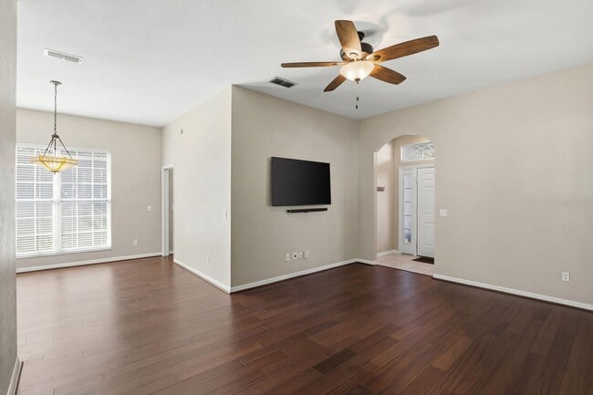 Photo - Chickasaw Way in Haile Plantation