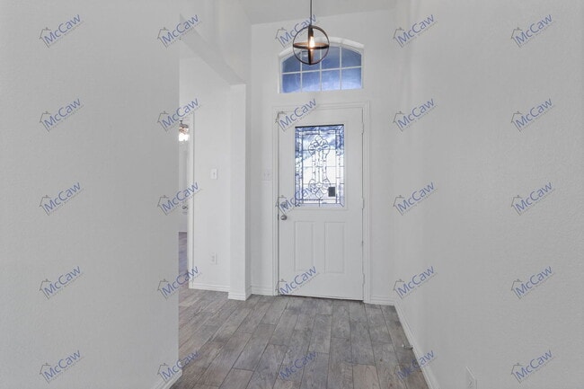 Photo - 405 Mustang Trail