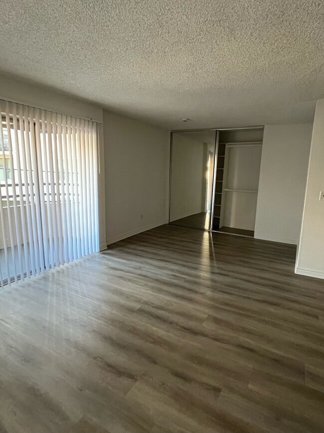 Photo - 1632 N Formosa Ave Unidad 109