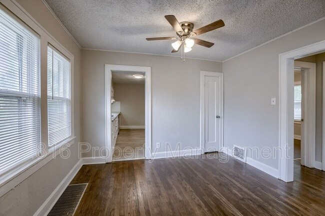 Photo - 3914 Jackson Ave