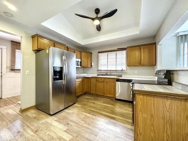 Building Photo - 4120 Clay St Rental