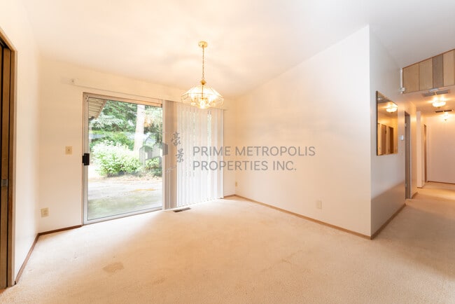 Photo - 13305 SE 42nd St