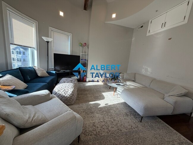 Photo - 92 Calumet St Unit 3