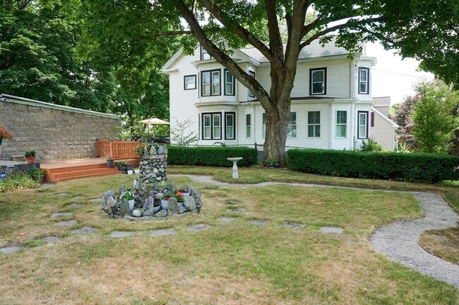 Photo - 127 Upham St Unit 2