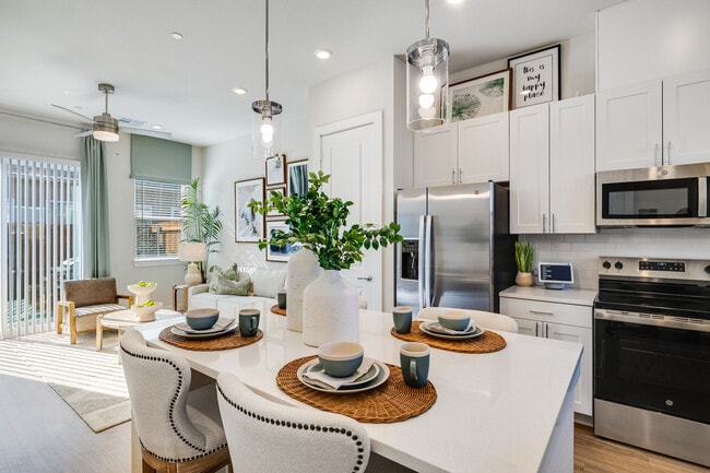 Photo - Yardly Elevon