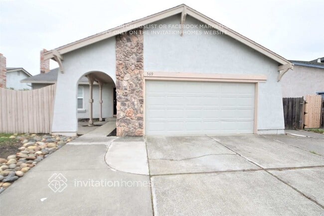 Building Photo - 569 E Wigeon Way