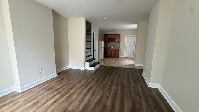 Photo - Lovely Home - Carroll Park