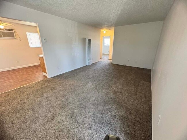 Building Photo - 425 S 3rd Ave Unit #F