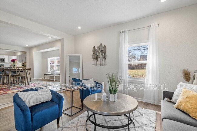 Photo - 3201 E 30th St