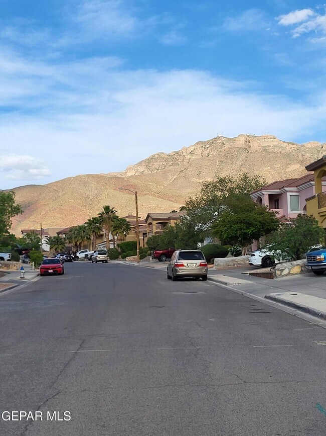 Photo - 6354 Franklin View Dr