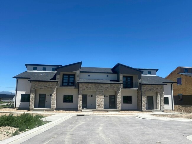 Building Photo - 475 175 Rental