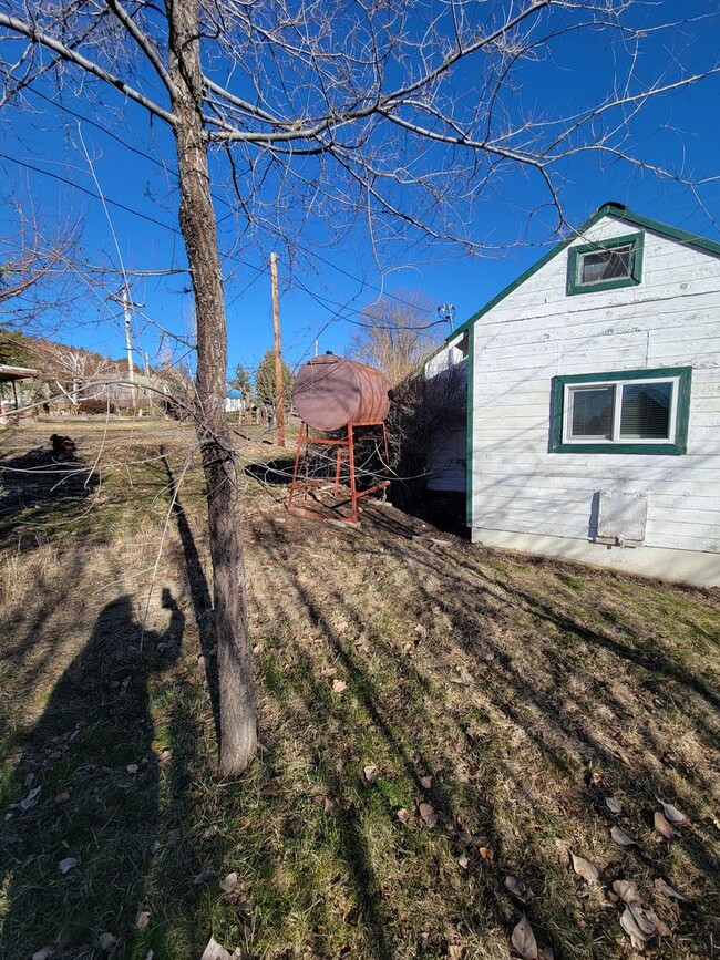 Photo - 1 bed/1 bath in Adin CA