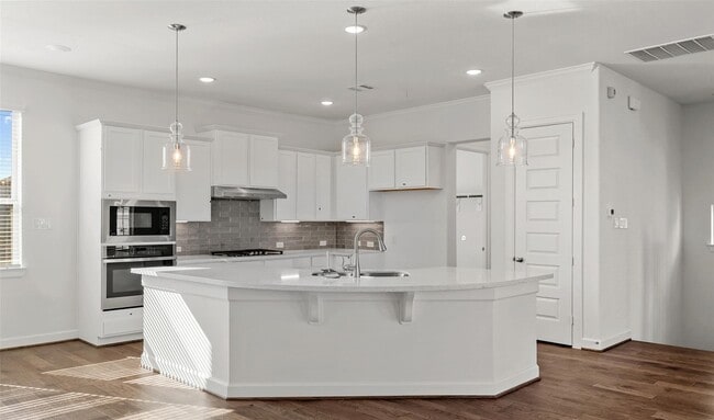 Photo - 10609 Centre Green Way