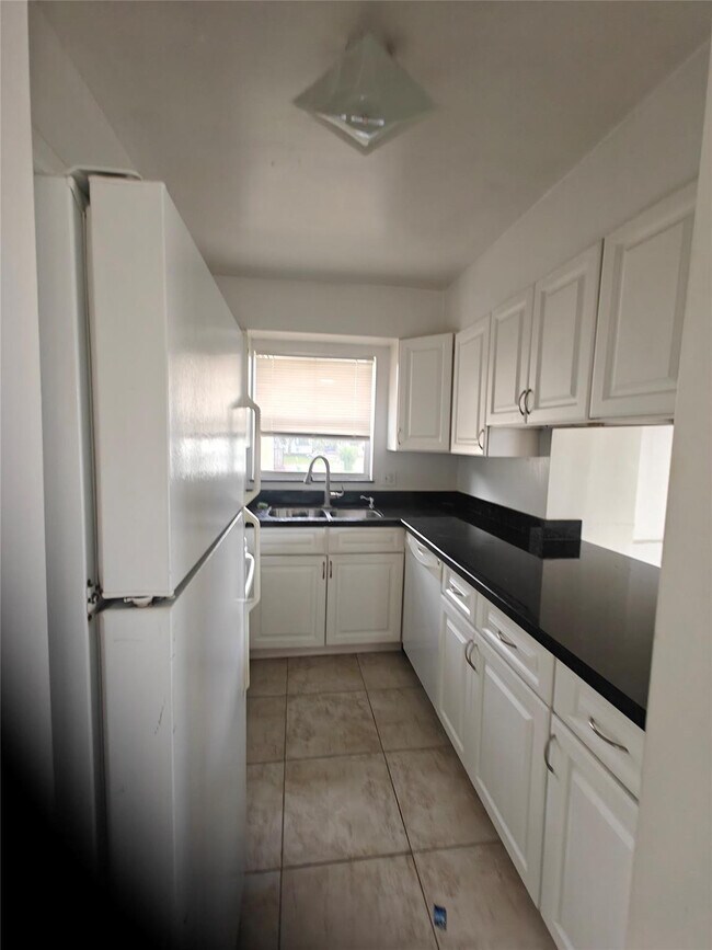 Photo - 2933 NW 89th Terrace Unit 6-4