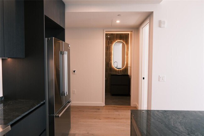 Photo - 610 Davis St Unidad 3110