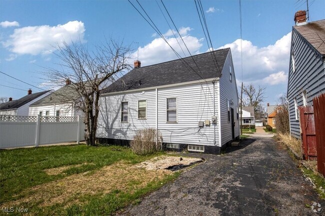 Building Photo - 19508 Fairway Ave Rental