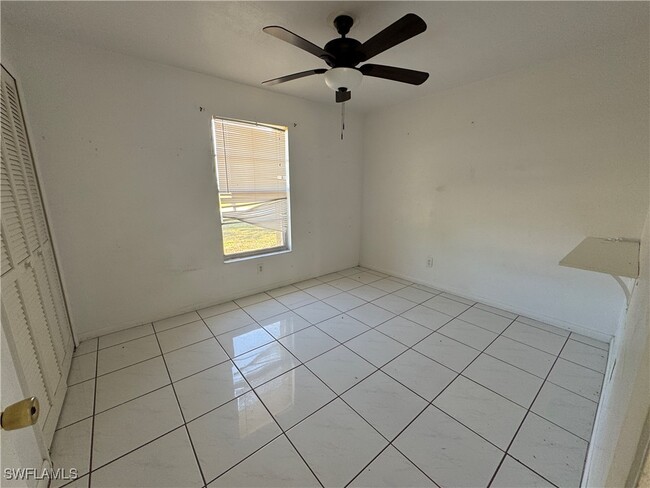 Building Photo - 246 SW 36th Terrace Rental
