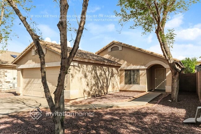 12732 W Voltaire Ave