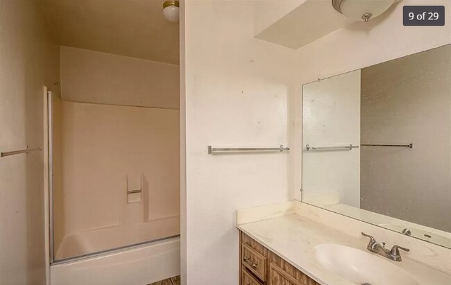 Photo - 4 bath 2 bed house in Laughlin NV