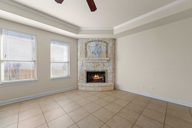 Photo - 11230 Begonia rock