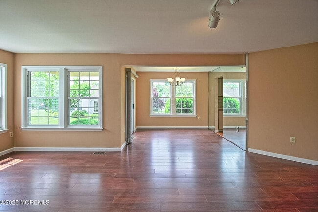 Photo - 2A Bristol Ct
