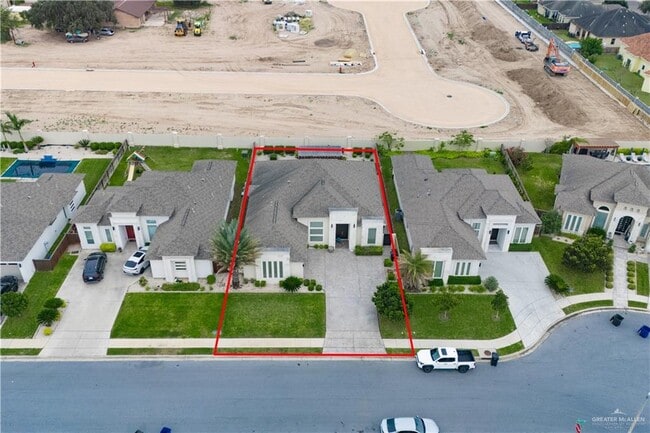 Photo - 2200 S 10th St