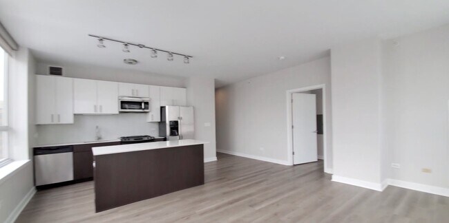 Photo - 787 W Adams St Unit 1211