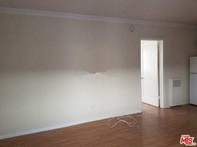 Photo - 615 N Rossmore Ave