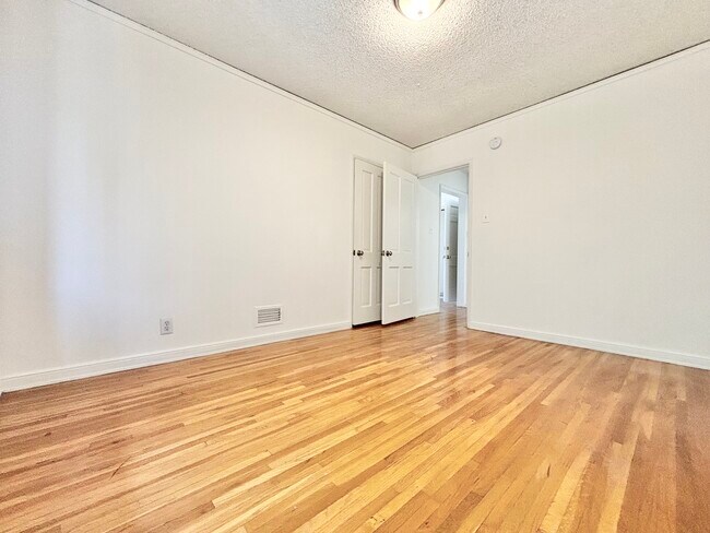 Photo - 326 Amherst Dr Unidad 371C