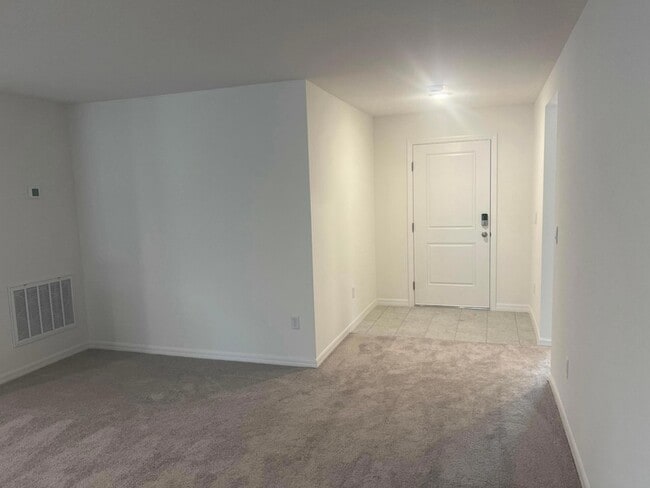 Photo - 3161 Fergus Ave