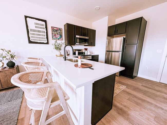 Imagen (34) (1) - Vanguard at 16 Tech