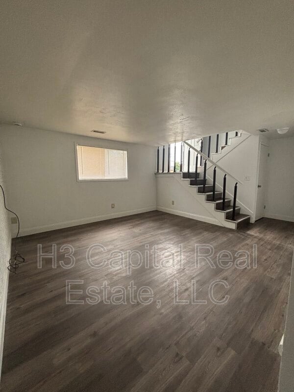 Building Photo - 421 Joseph Dr Rental