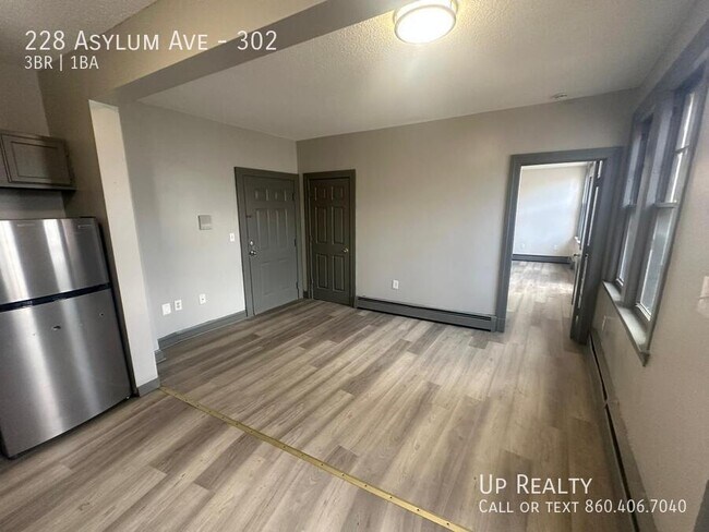 Photo - 228 Asylum Ave Unidad 302