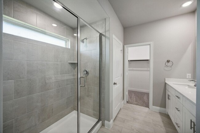 Photo - Prime Location Available First of November