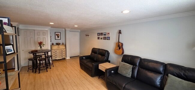 Photo - 558 Main St Unit 1D