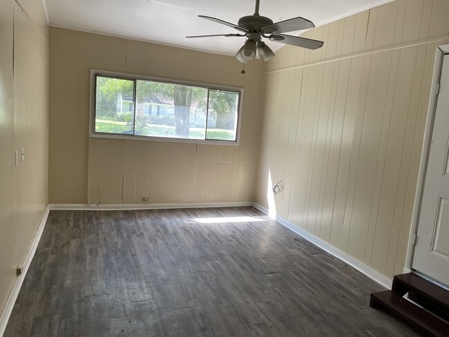 Photo - 210 Wildwood Terrace