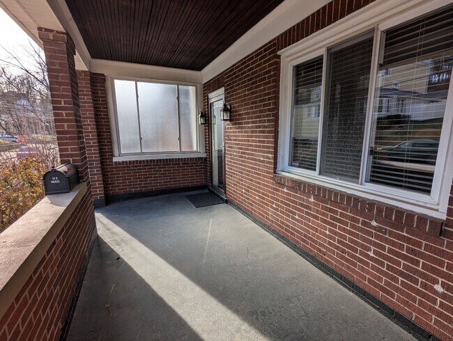 Photo - 4 Bedroom, 2 Bathroom Single Family Home (Mt. Washington)