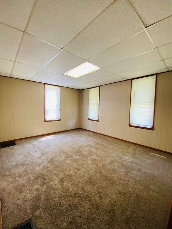 Photo - 628 Garfield Ave SW