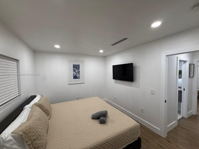 Photo - 2918 SW 2nd St