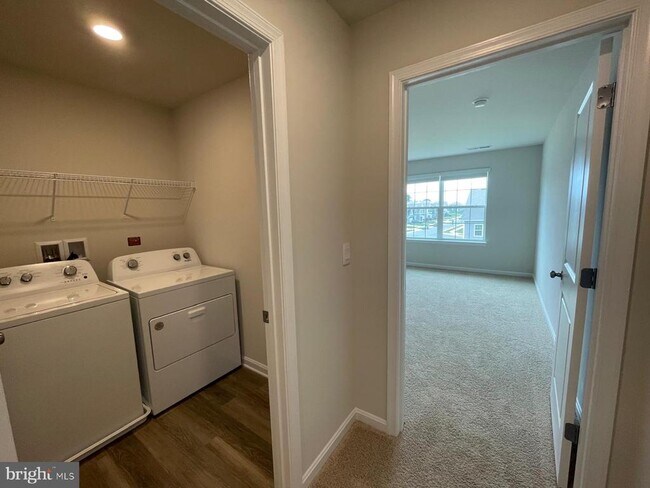 Photo - 182 Hamstead Dr