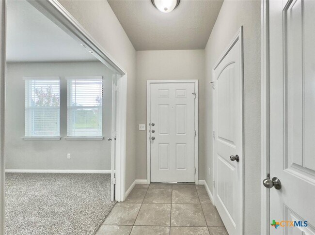 Photo - 308 Craters of the Moon Blvd