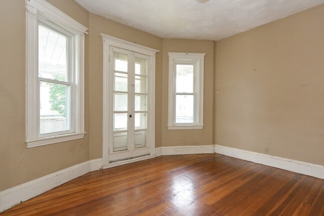 Photo - 46 Evelyn St Unit 3