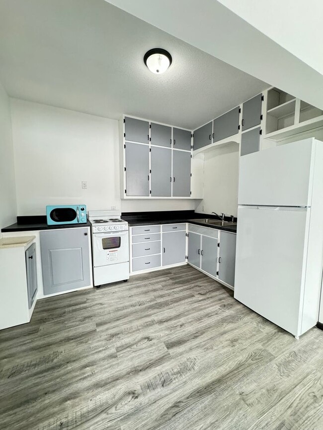 Photo - 108 W Washington St